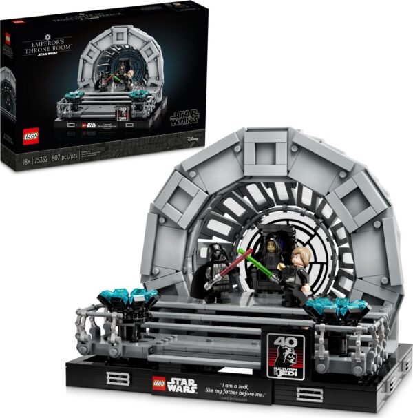 LEGO® Star Wars™: Emperor's Throne Room™ Diorama