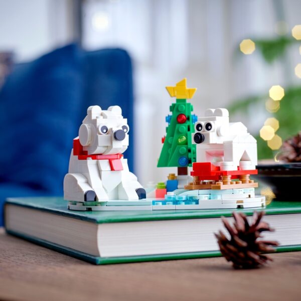 LEGO® Wintertime Polar Bears: Wintertime Polar Bears