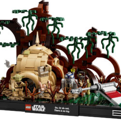 LEGO® Dagobah Jedi Training Diorama